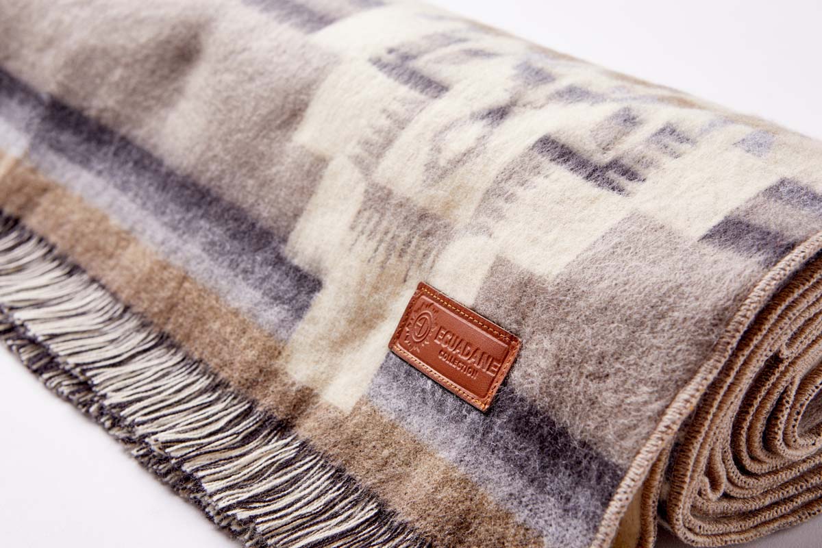 Andes Cloud Throw