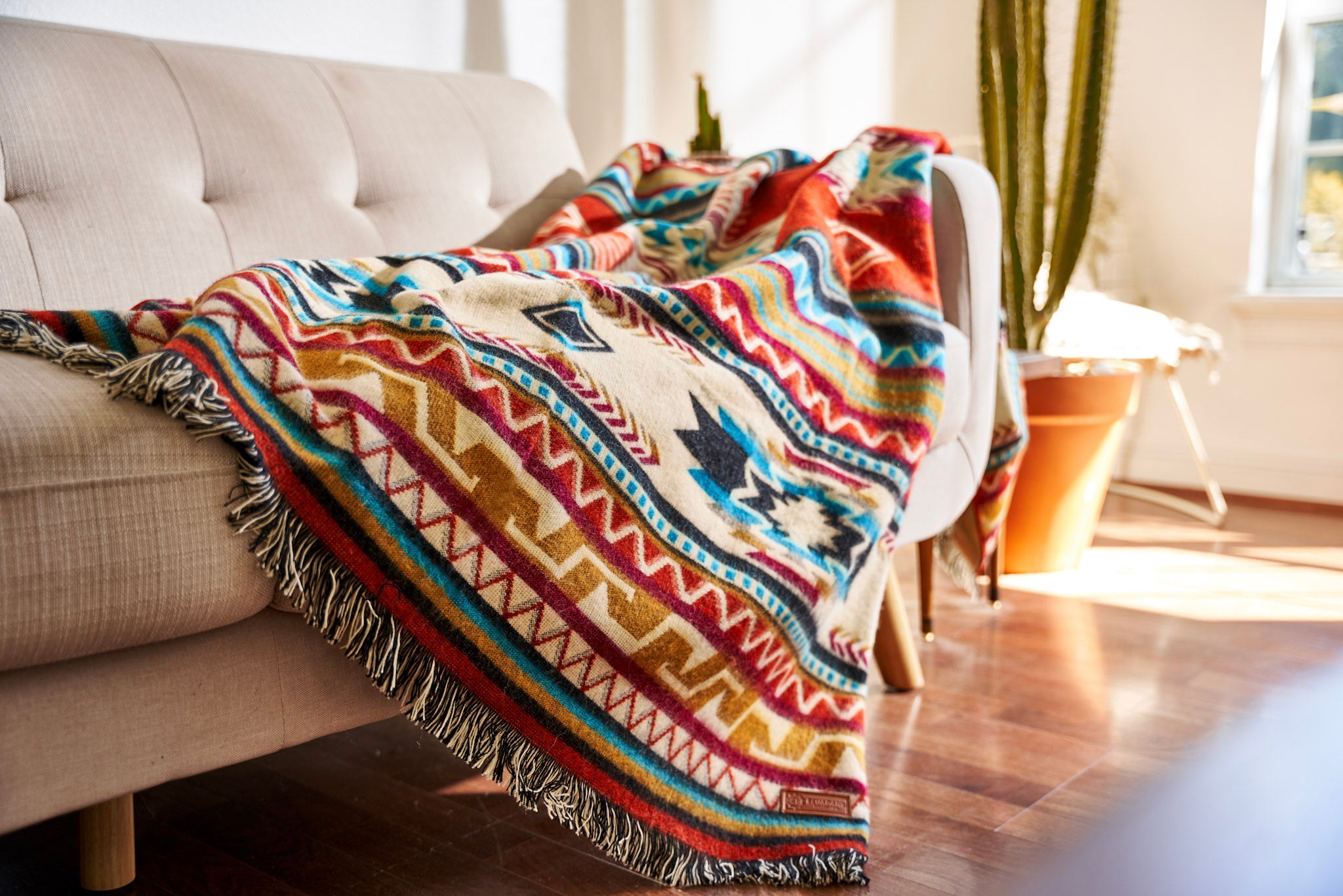 Antisana Earth Throw