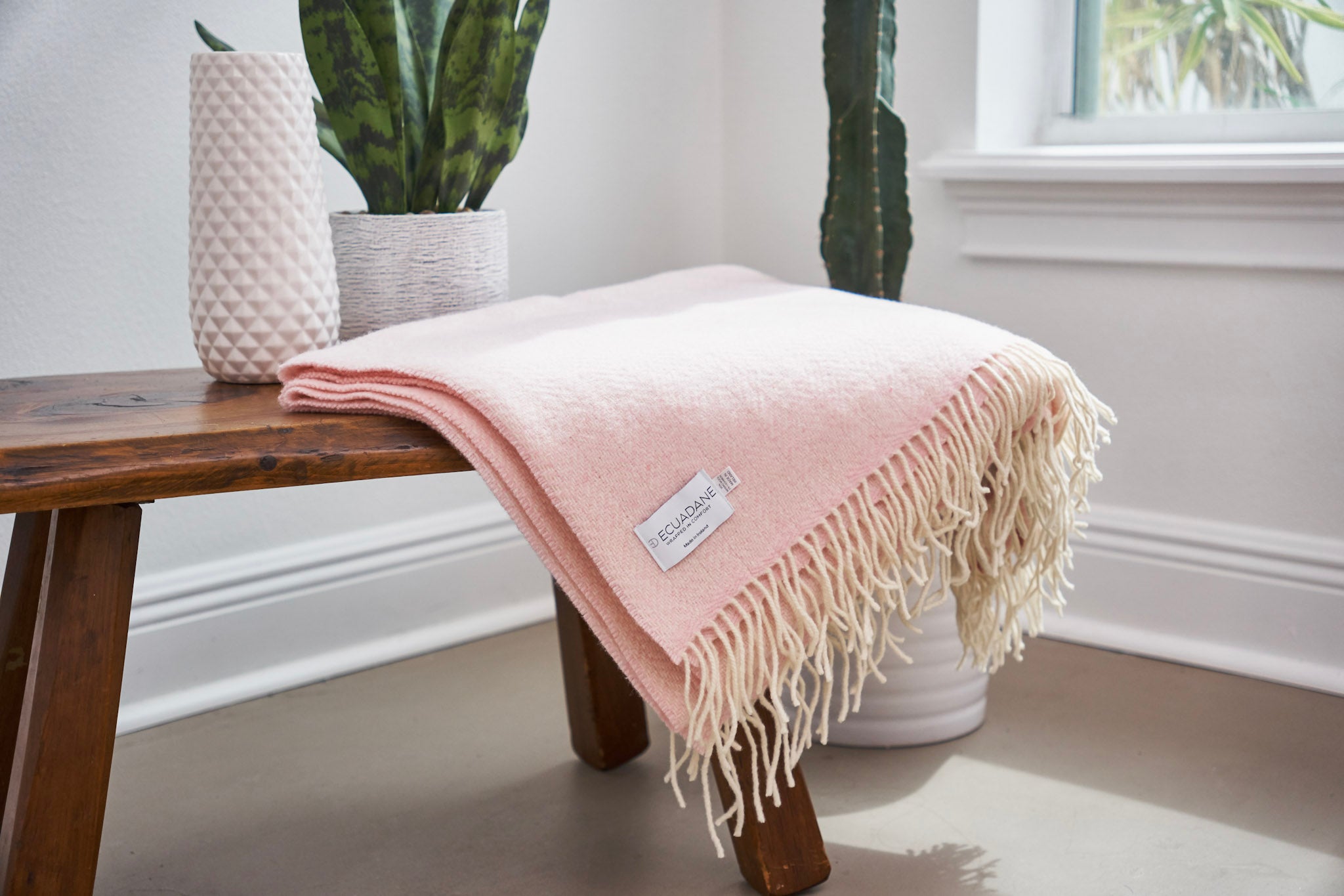 Merino Wool &amp; Cashmere Throw Blanket - Álainn Yew Pink